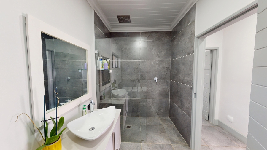 3 Bedroom Property for Sale in The Links Western Cape